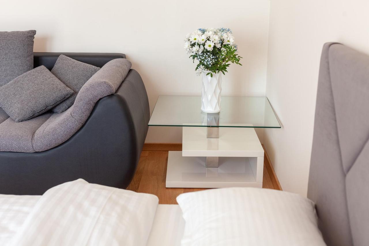 Regrand Apartment On Kulisha 47A Lviv Dış mekan fotoğraf