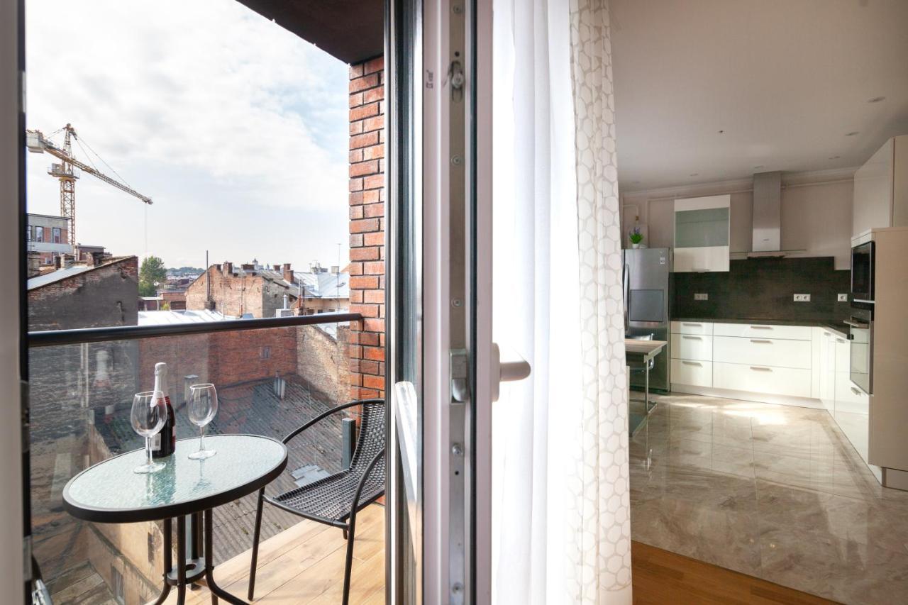 Regrand Apartment On Kulisha 47A Lviv Dış mekan fotoğraf