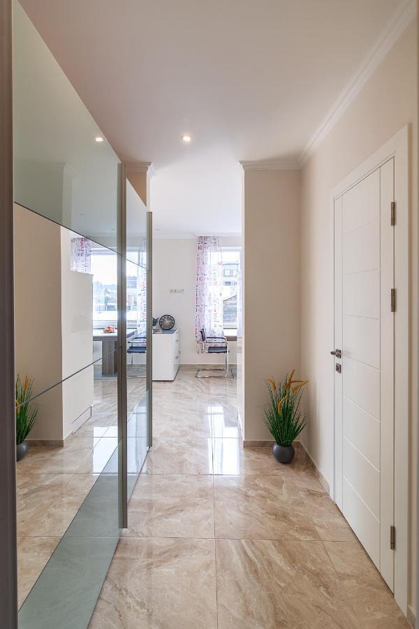 Regrand Apartment On Kulisha 47A Lviv Dış mekan fotoğraf