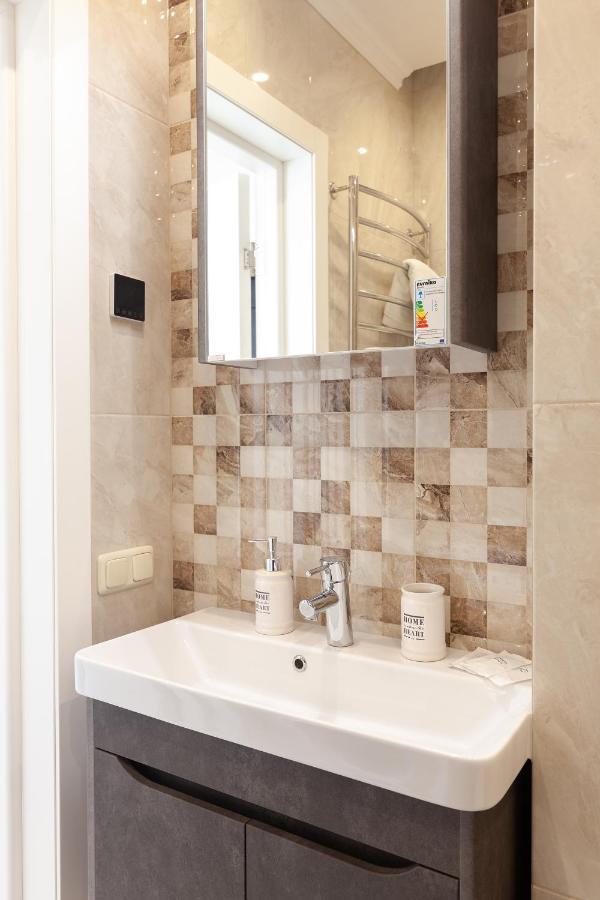 Regrand Apartment On Kulisha 47A Lviv Dış mekan fotoğraf